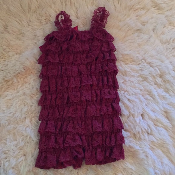 Ruffle Romper Size 1-2 Years - Picture 2 of 2